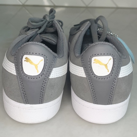 NWOT Puma Women’s Soft Foam Gray & White Sneakers (Size 9) - Picture 3 of 5